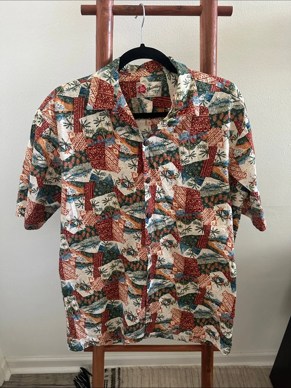 Vintage Hawaiian shirt